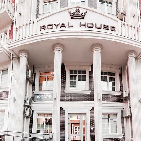Royal House Apartment Kiev Buitenkant foto