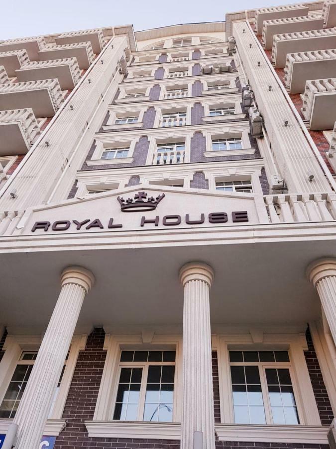 Royal House Apartment Kiev Buitenkant foto