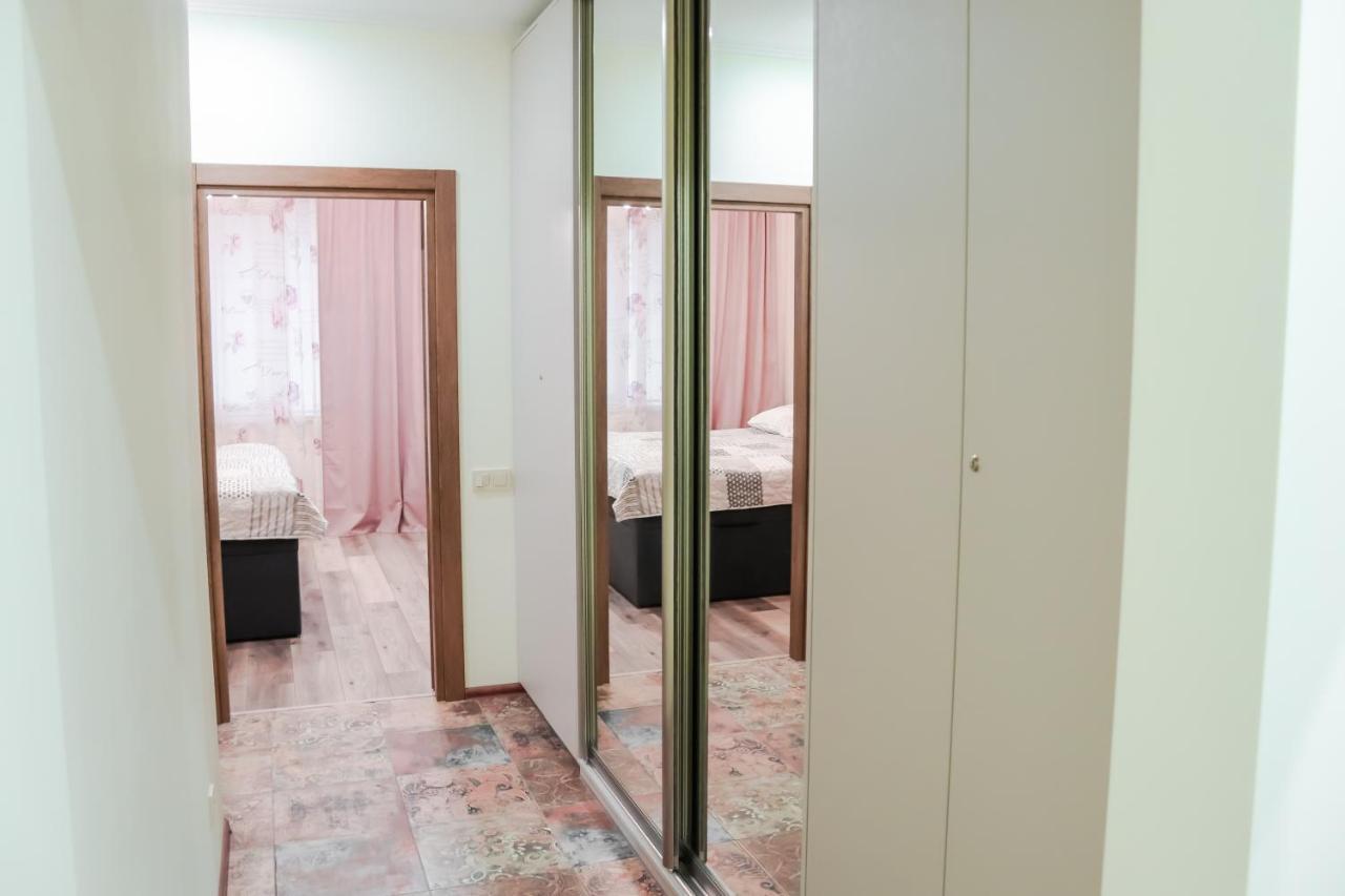 Royal House Apartment Kiev Buitenkant foto